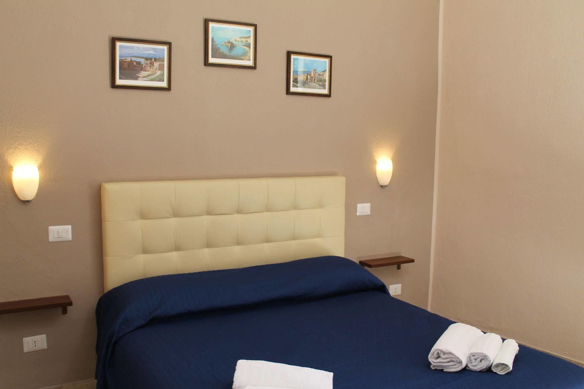Casa Melany Apartment Таормина Екстериор снимка